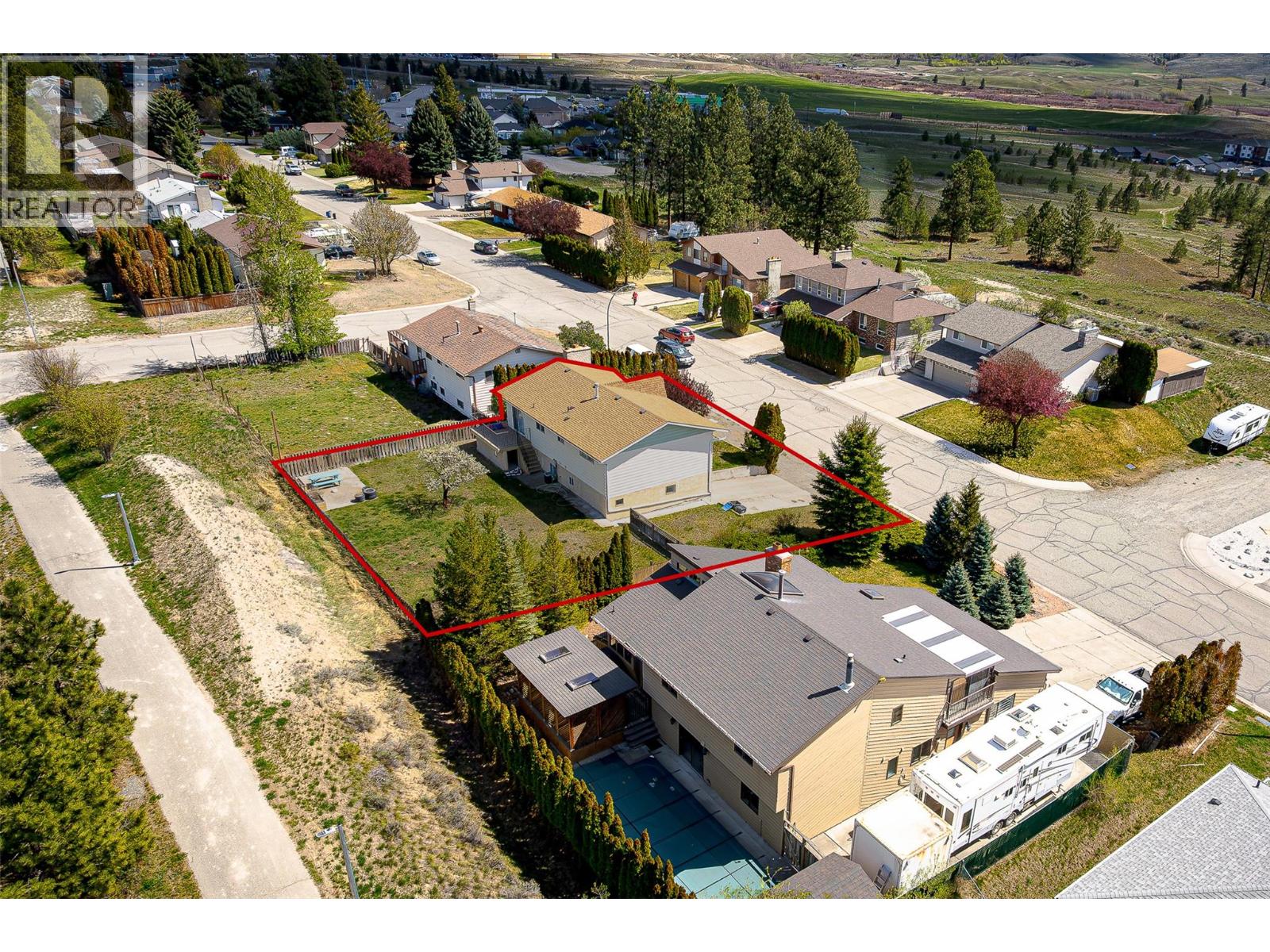 2475 Irvine Avenue - 52