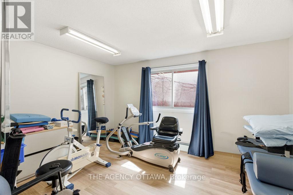 Office for Sale in Ottawa – 1310 WOODWARD AVENUE, Ottawa – MLS# X13087844 - Image 17