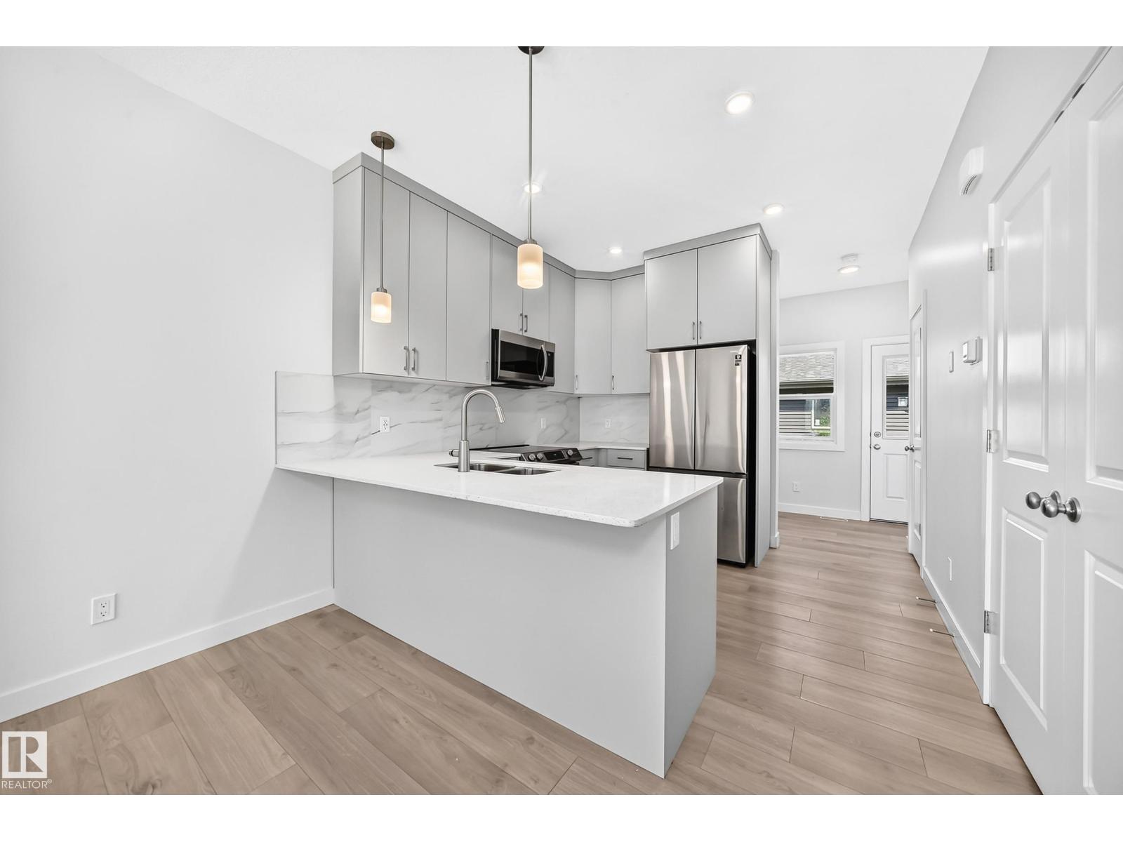 3816 CHRUSTAWKA PL SW - Image 4