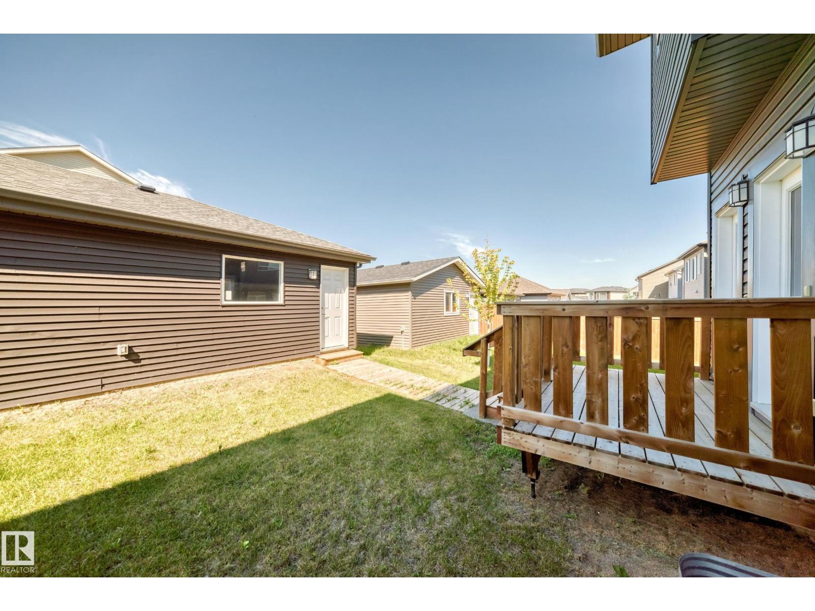 3816 CHRUSTAWKA PL SW - 52