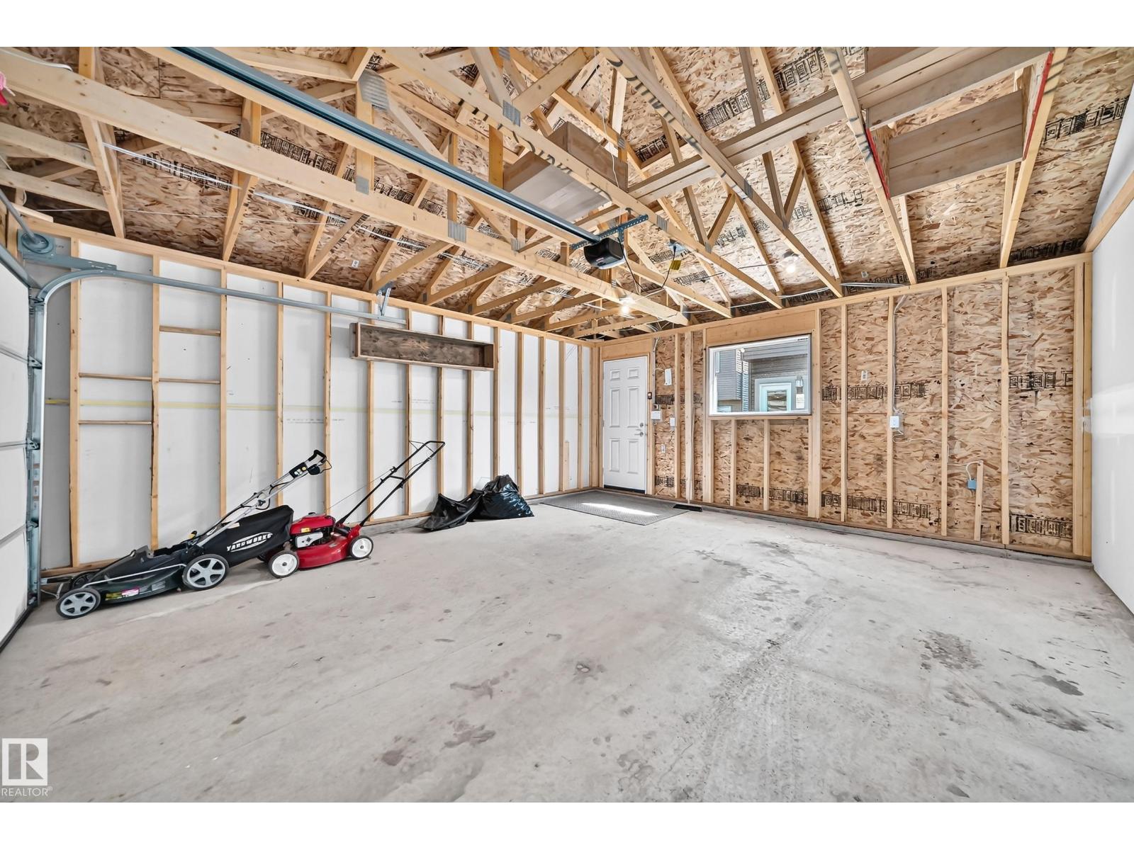 3816 CHRUSTAWKA PL SW - 60