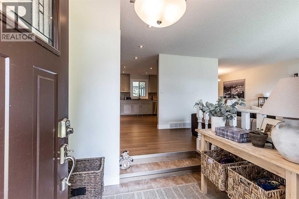 42 Buttercup Court SE - Image 6