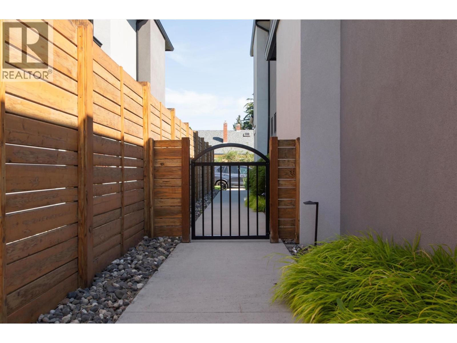 553 Patterson Avenue - 20