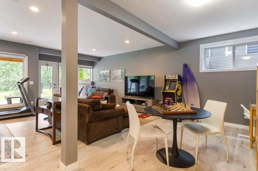 2335 SPARROW CR NW - 37