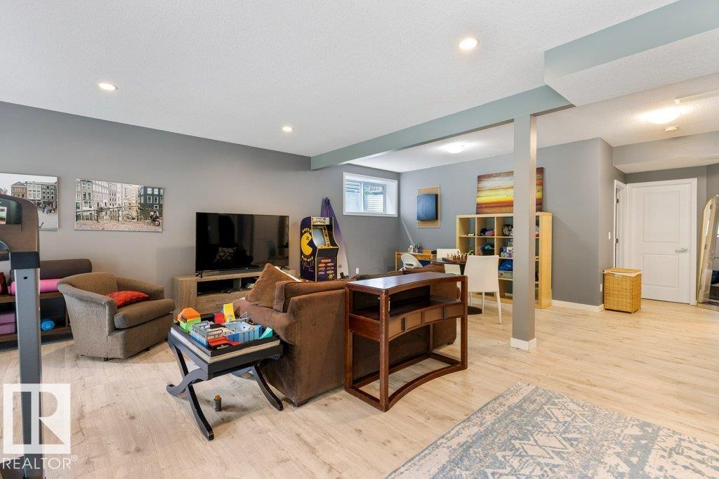 2335 SPARROW CR NW - Image 41
