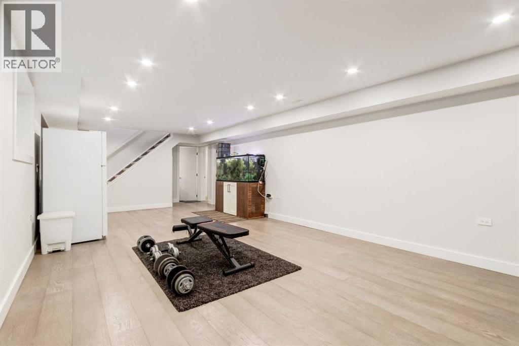 23 Sussex Crescent SW - Image 33