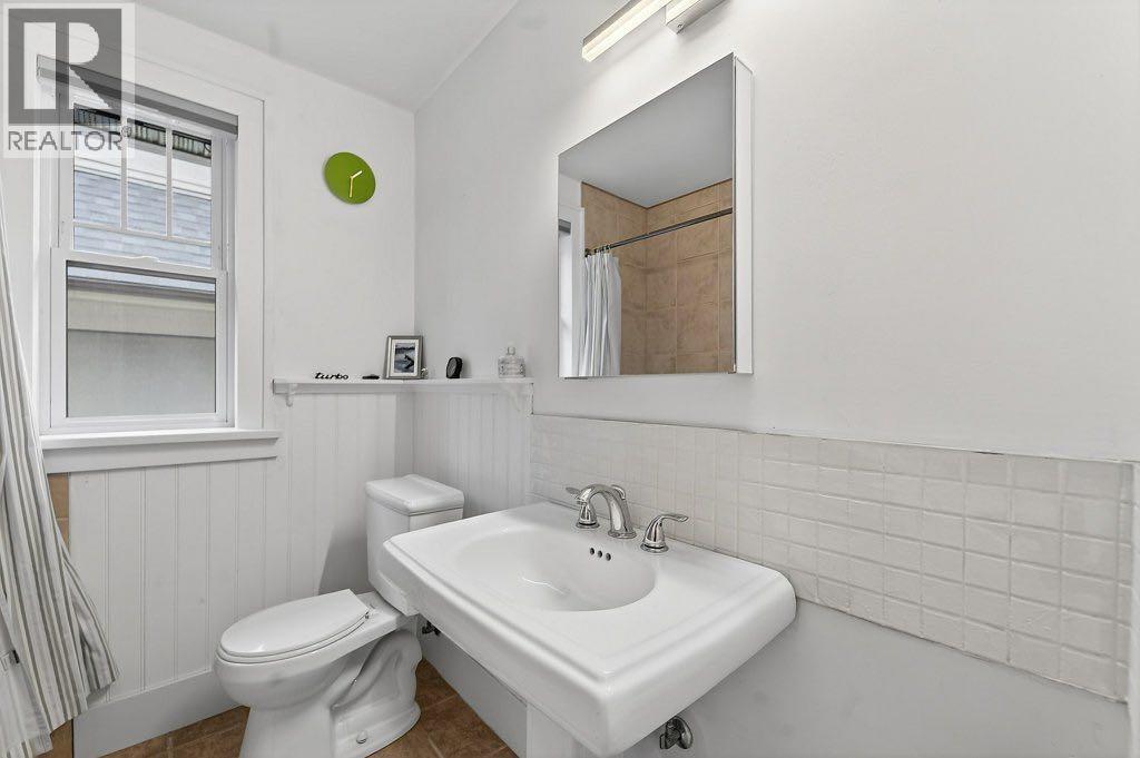 924 7A Street NW - Image 8