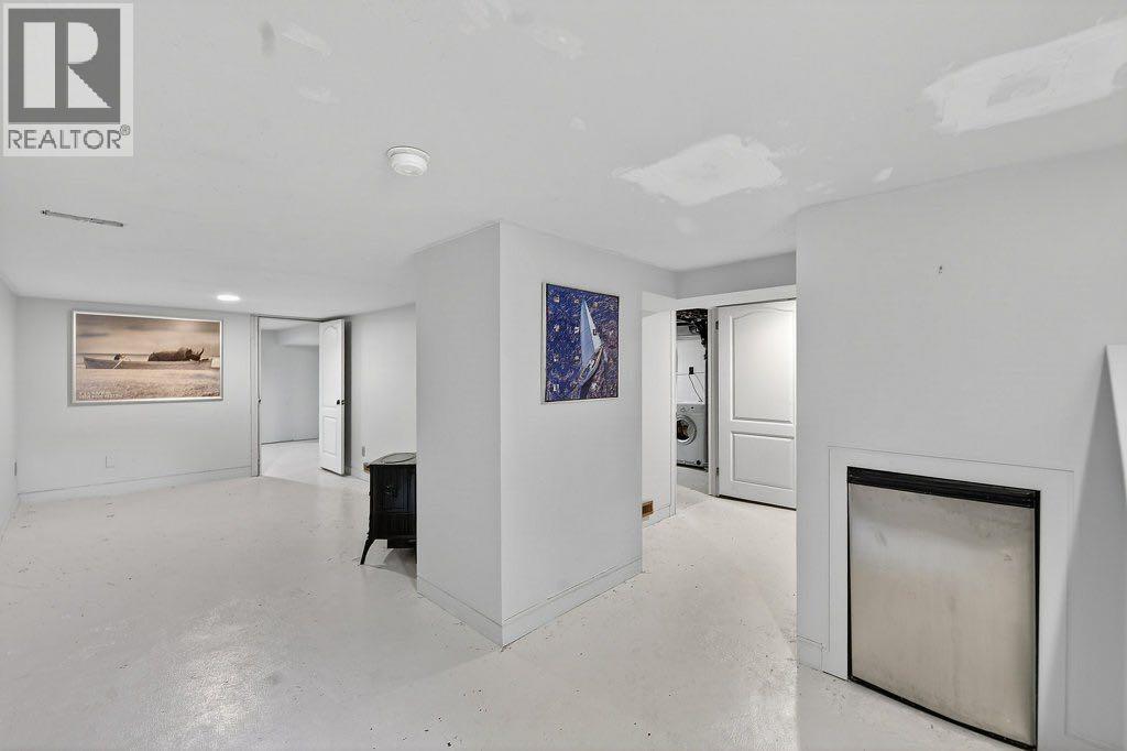 924 7A Street NW - Image 11