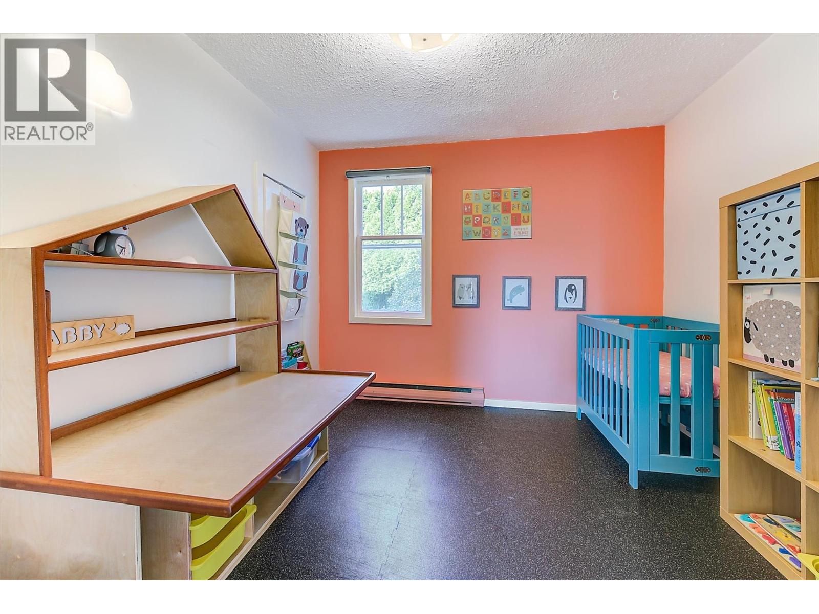 1060 Tataryn Road - 14