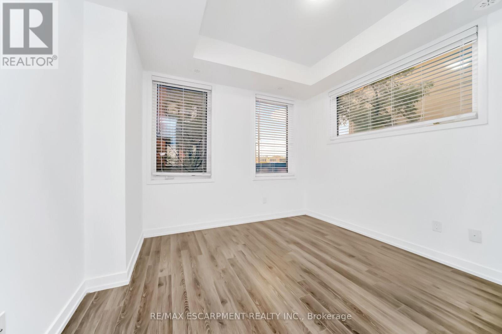 #29 869 WILSON AVENUE - 17