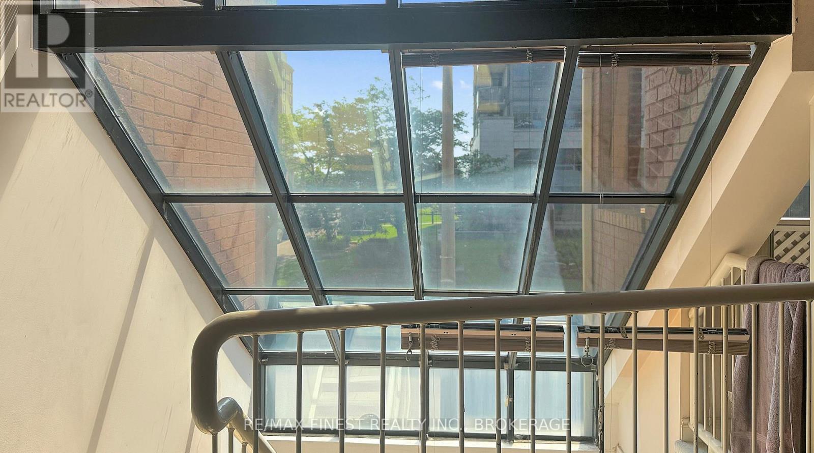 104 ONTARIO STREET - Image 13