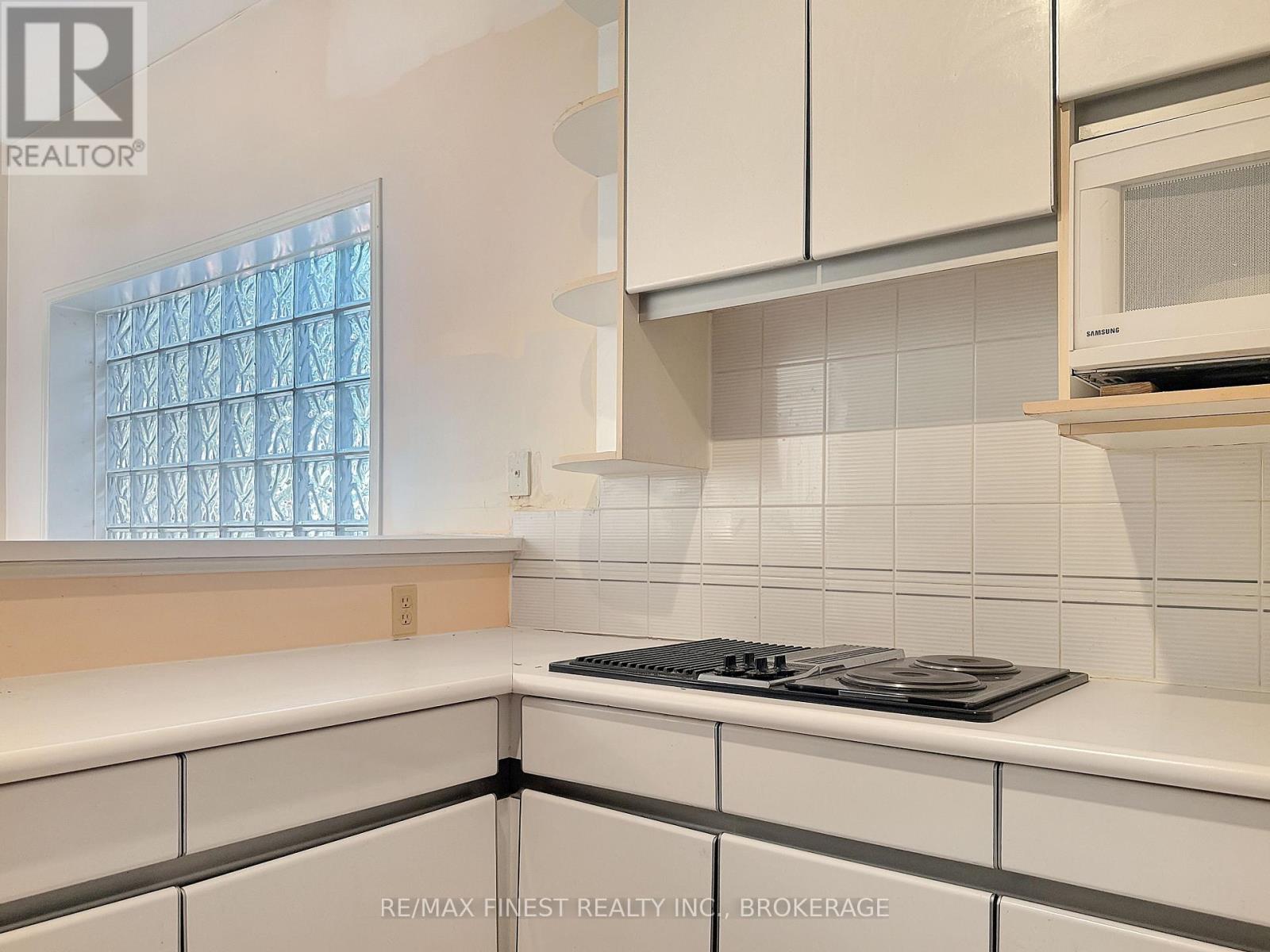 104 ONTARIO STREET - Image 16