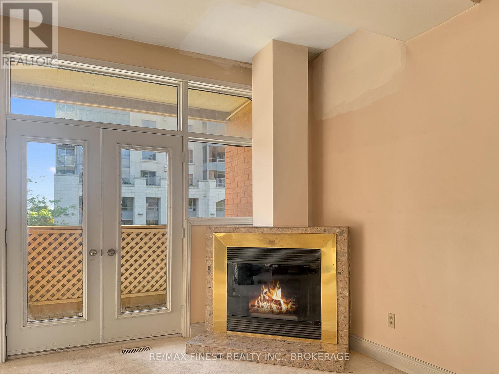 104 ONTARIO STREET - Image 24