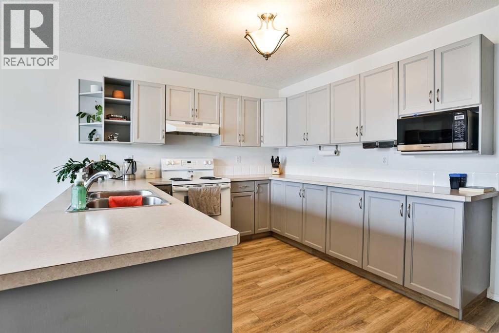 52 Ermineview Way N - 7