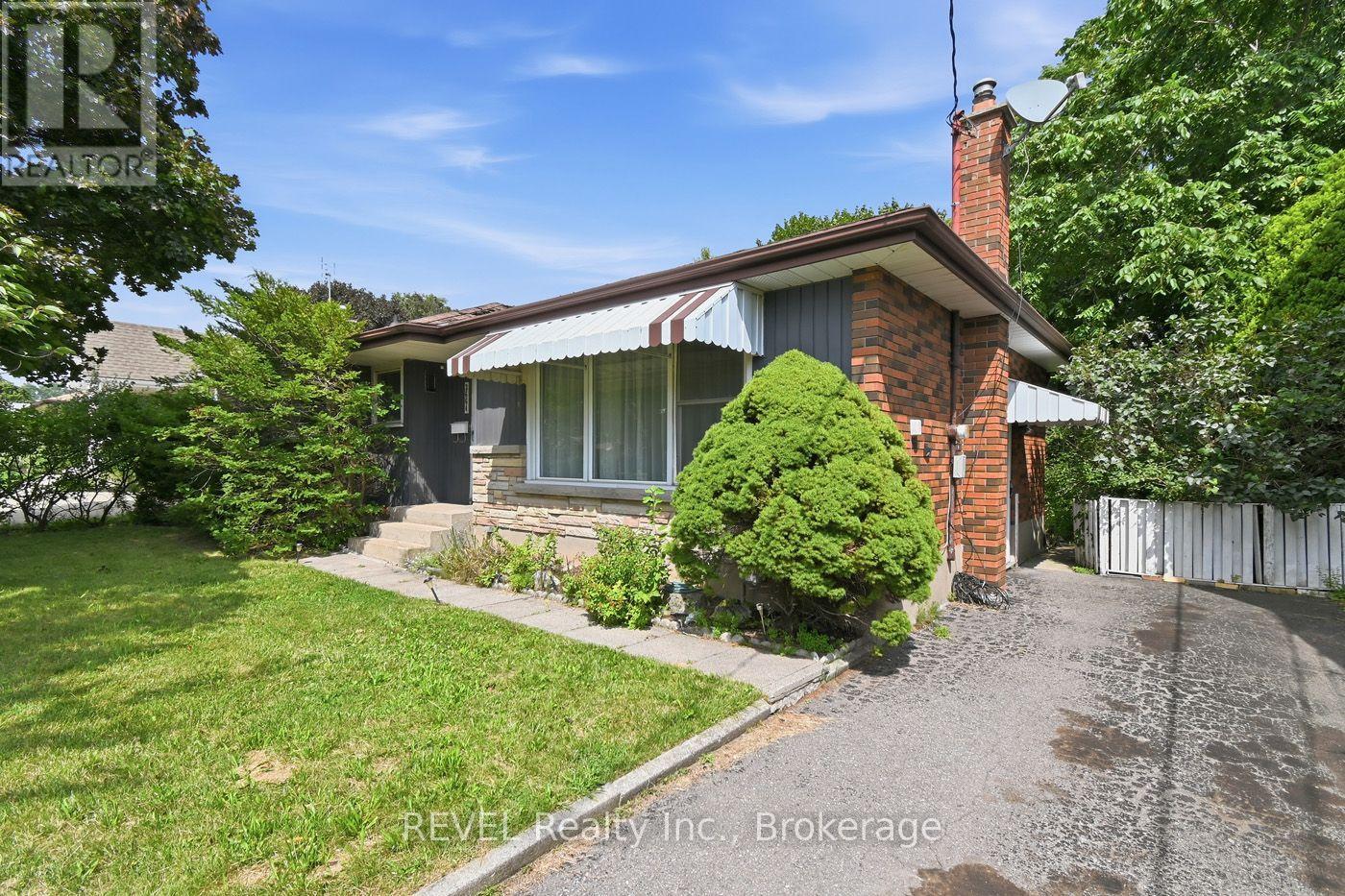 3664 ARLINGTON AVENUE - 1