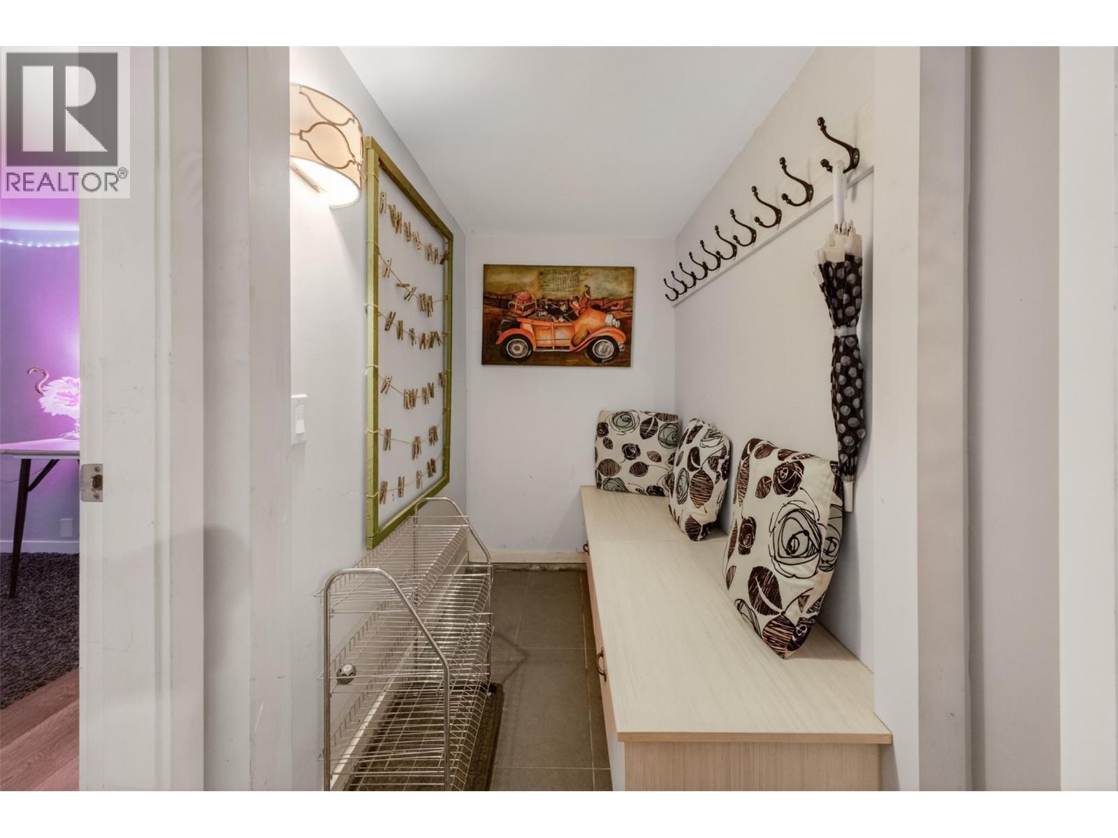 260 Lake Avenue - 63