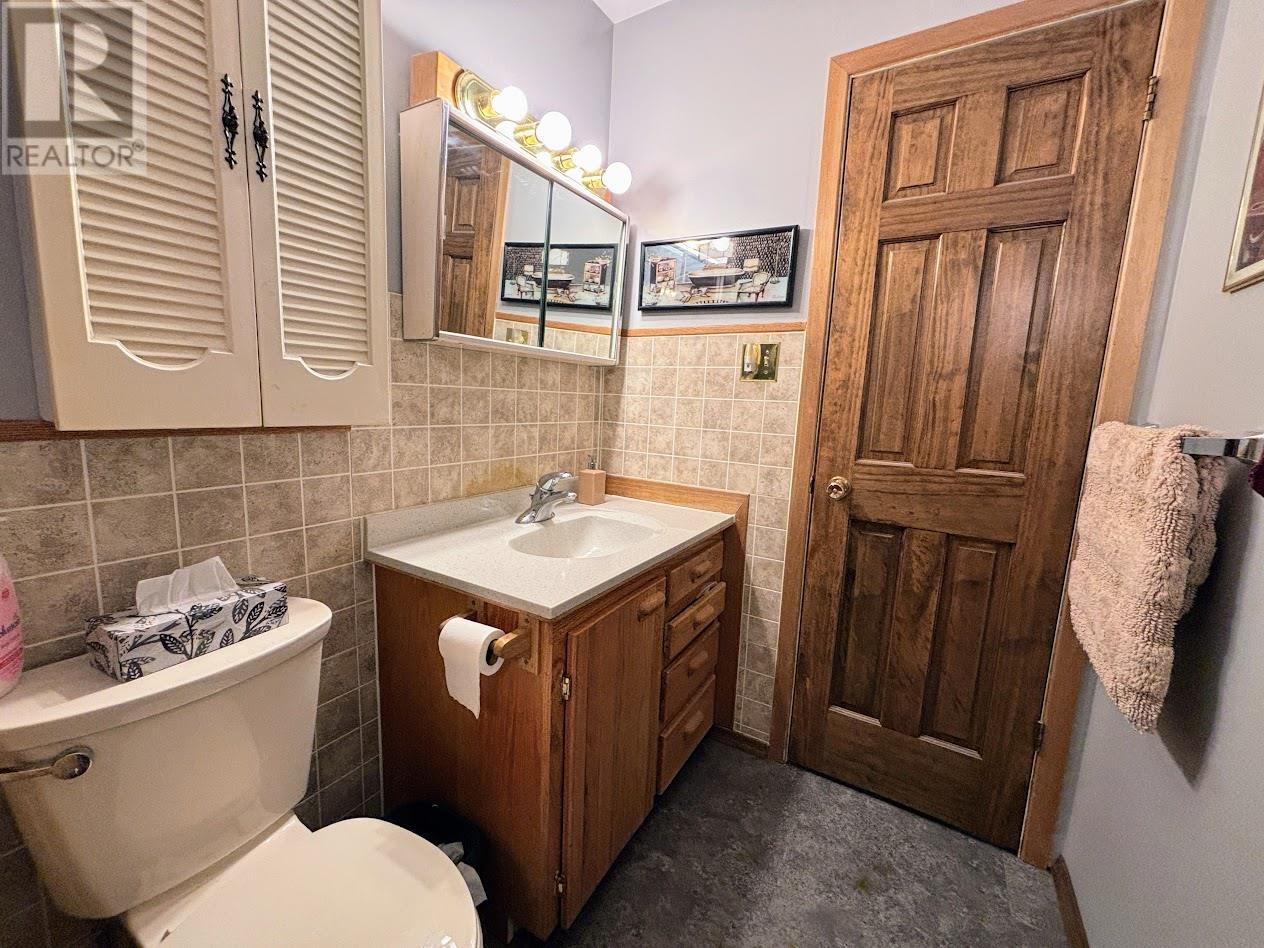 14 Lloyd Irwin ST - Image 21