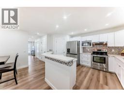 Living room - 170 Country Hills Heights, Calgary, AB T3K5C6 Photo 7