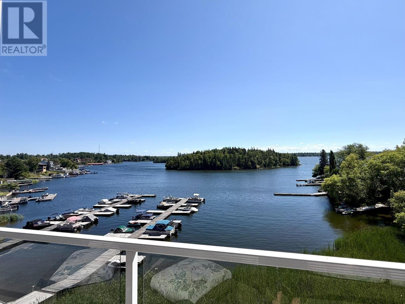 401 5 Bay RD - 5