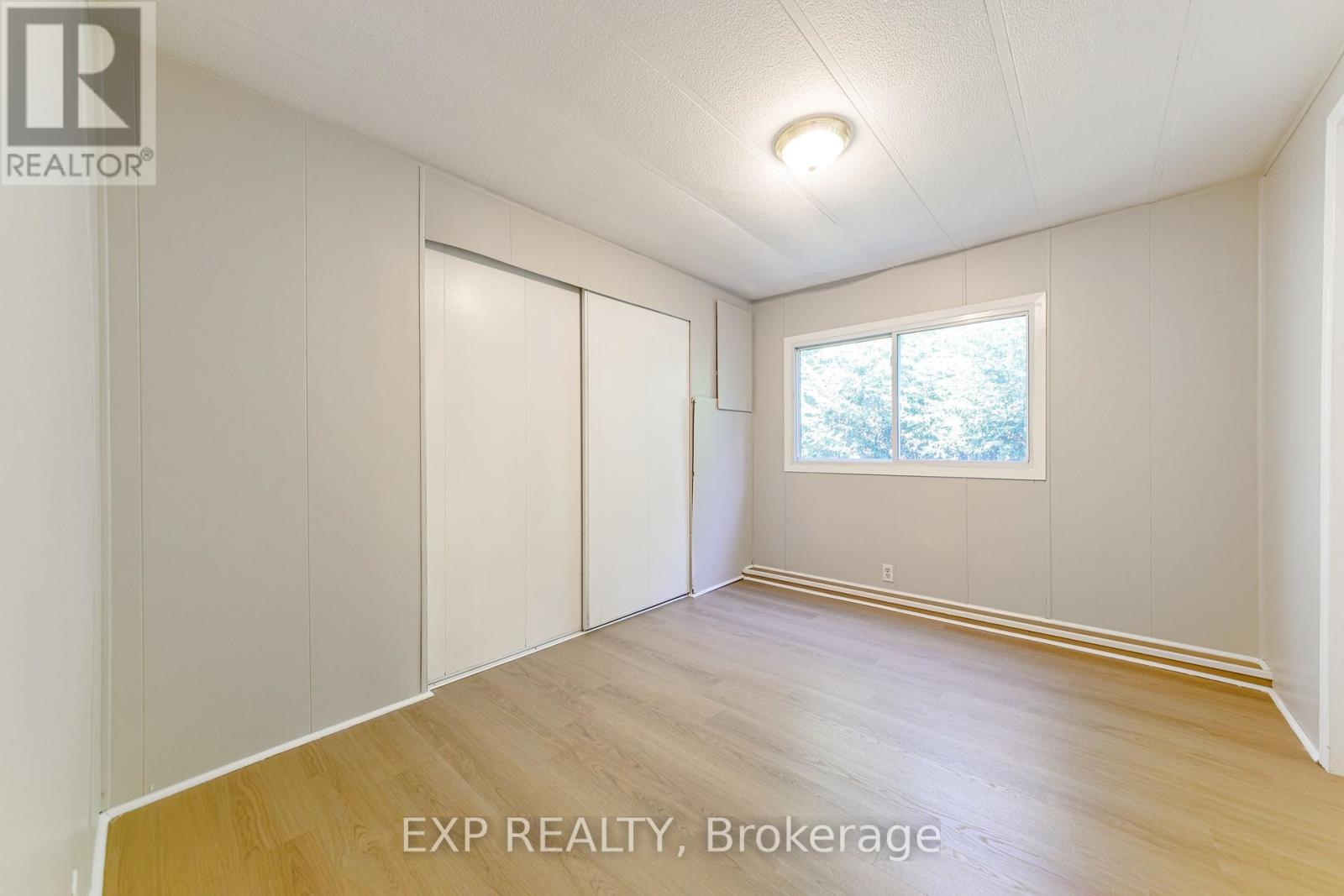 21 MAPLEWOOD AVENUE - 12