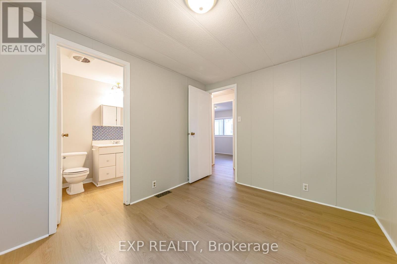 21 MAPLEWOOD AVENUE - 14