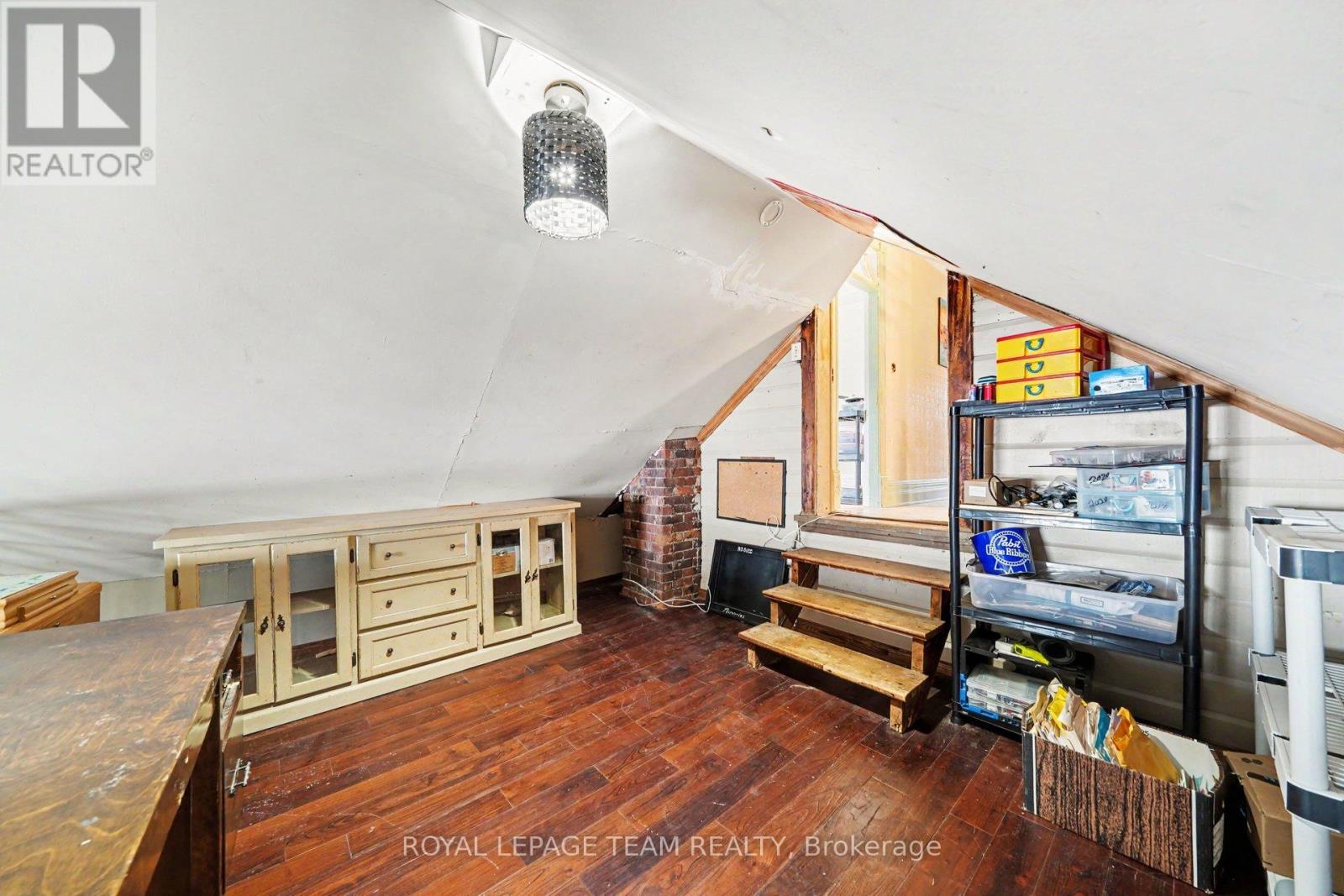 18 MOFFAT STREET - Image 17