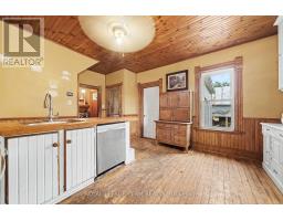 Primary Bedroom - 18 Moffat Street, North Dundas, ON K0A2R0 Photo 9