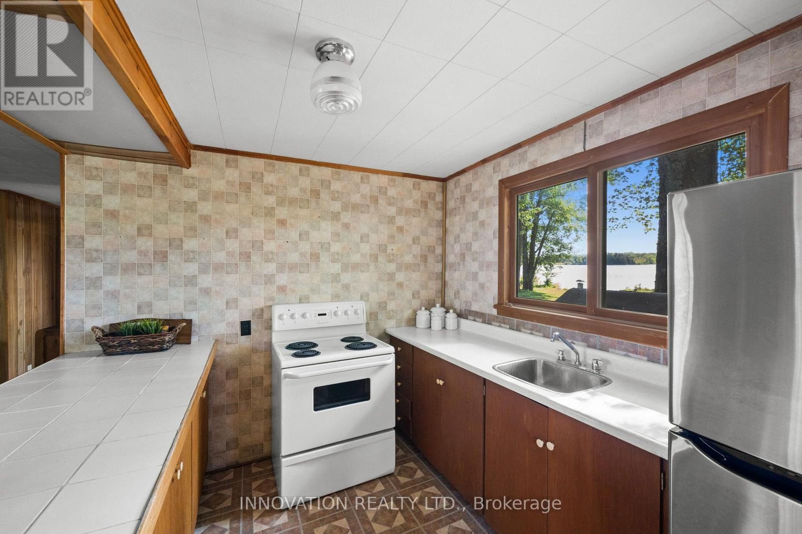 101 MACHIN DRIVE - 15