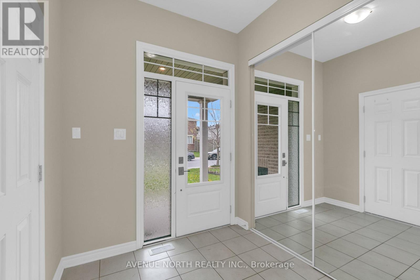 940 KILBIRNIE DRIVE - 11