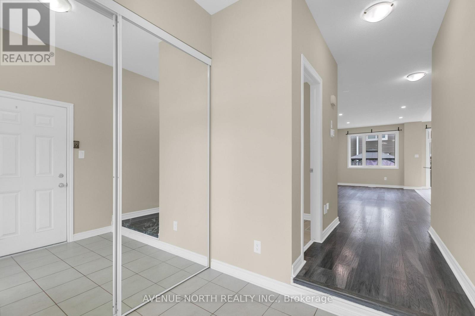 940 KILBIRNIE DRIVE - 12