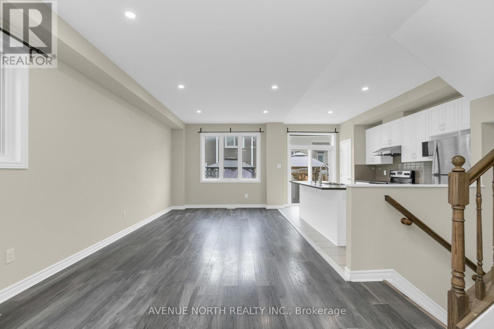 3 Bed, 3 Bath House for Sale in Ottawa – 940 KILBIRNIE DRIVE, Ottawa – MLS# X13651674 - Image 15