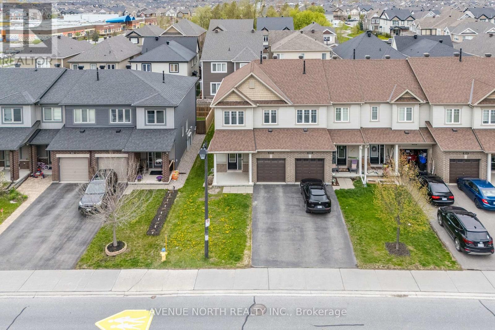940 KILBIRNIE DRIVE - 2