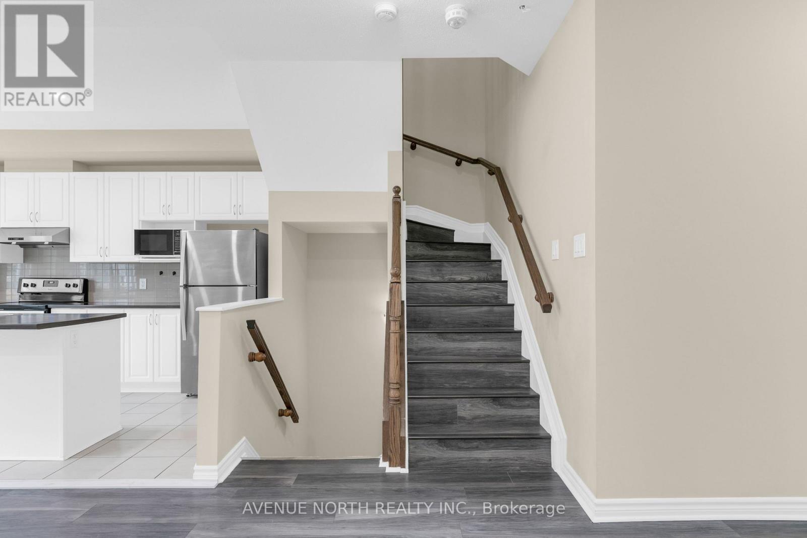 3 Bed, 3 Bath House for Sale in Ottawa – 940 KILBIRNIE DRIVE, Ottawa – MLS# X13651674 - Image 29