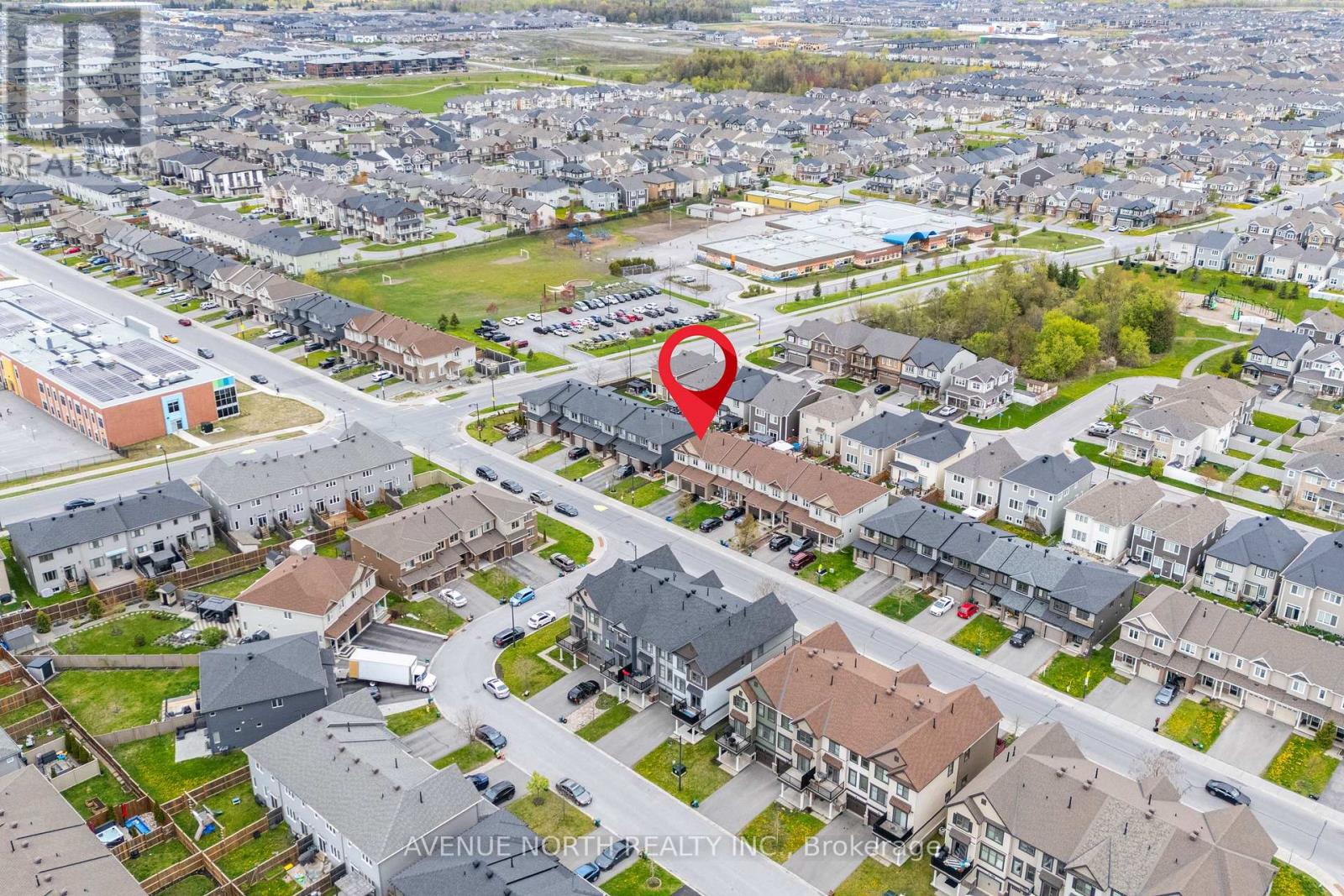 940 KILBIRNIE DRIVE - 4