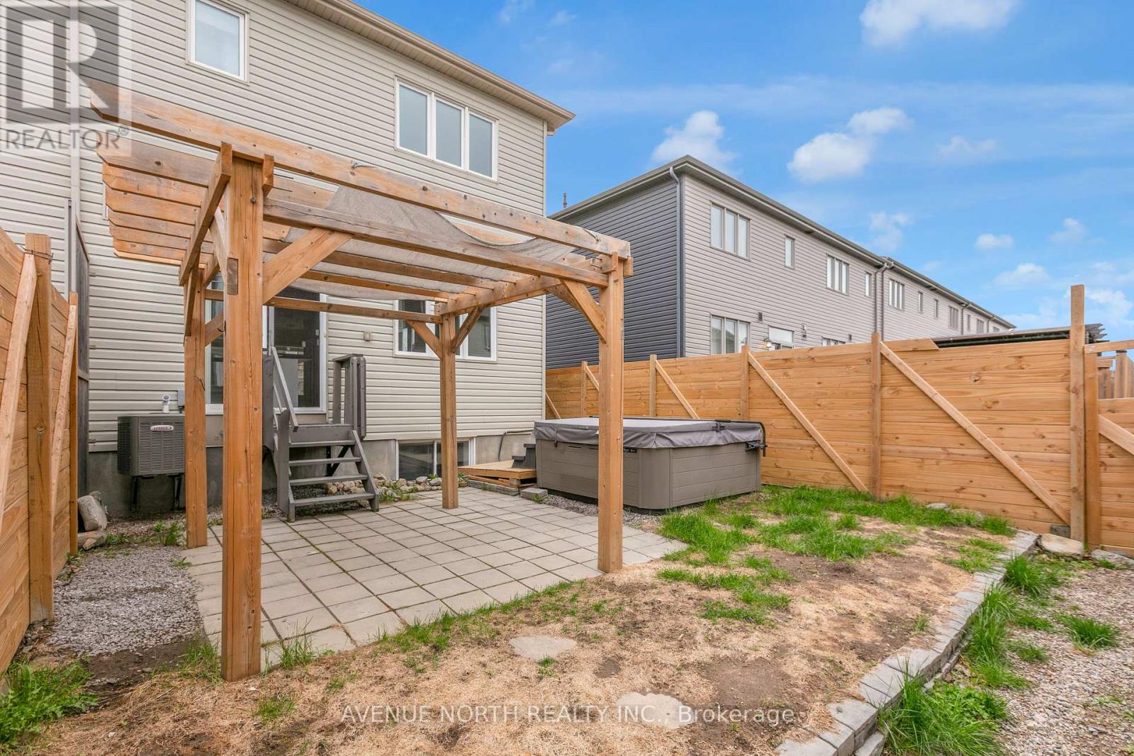 940 KILBIRNIE DRIVE - 49