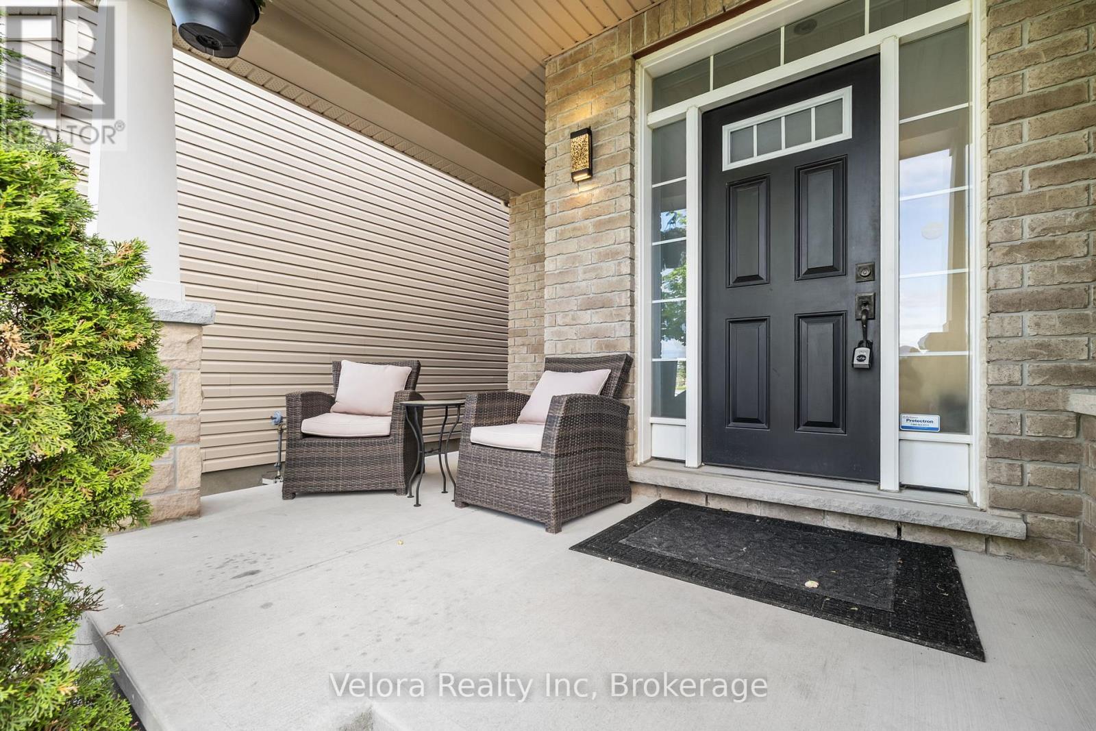3 Bed, 4 Bath House for Sale in Ottawa – 165 SANTOLINA STREET, Ottawa – MLS# X13651752 - Image 7