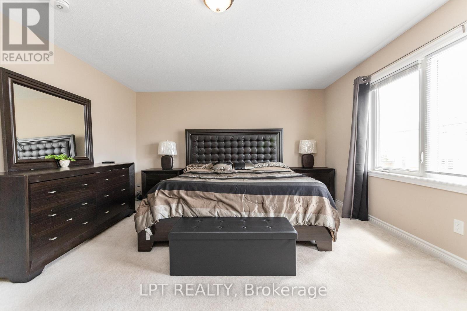 908 PEDIGREE STREET - 16