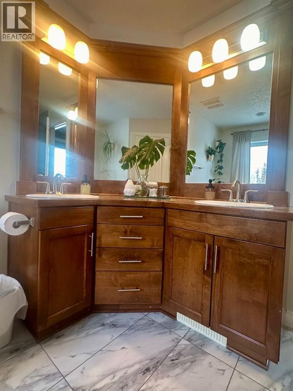 67550 165 Range Road - 14