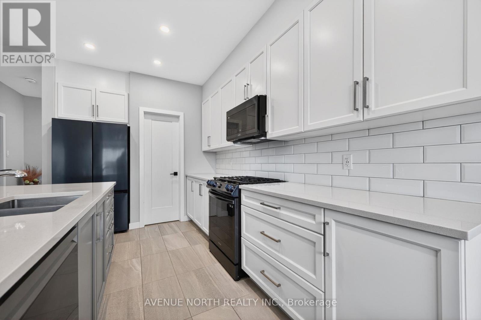 4 Bed, 3 Bath House for Sale in Ottawa – 843 SENDERO WAY, Ottawa – MLS# X13147434 - Image 34