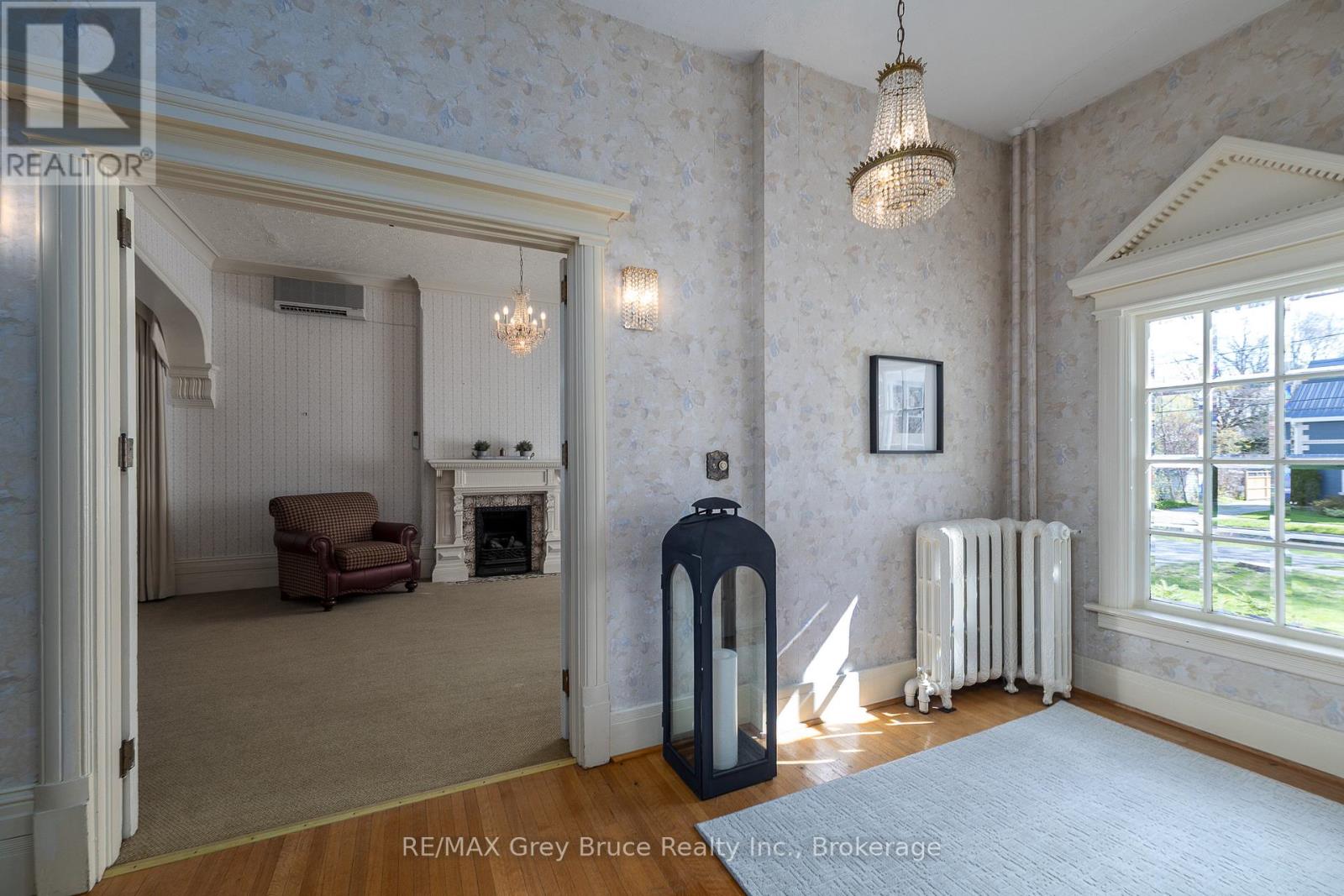1178 4TH AVENUE W - 15