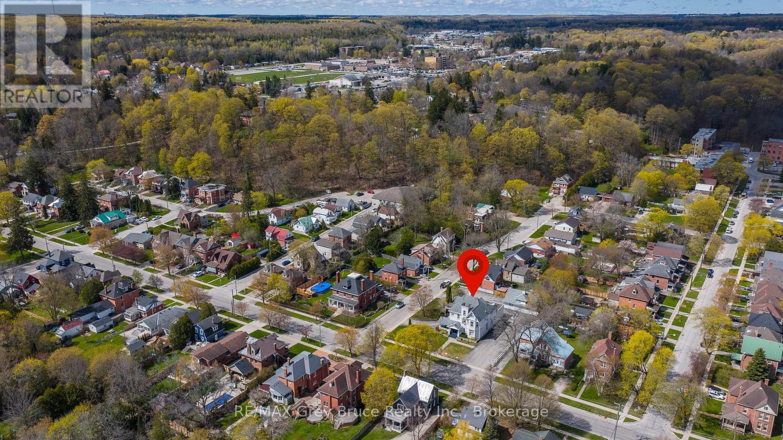 1178 4TH AVENUE W - Image 41
