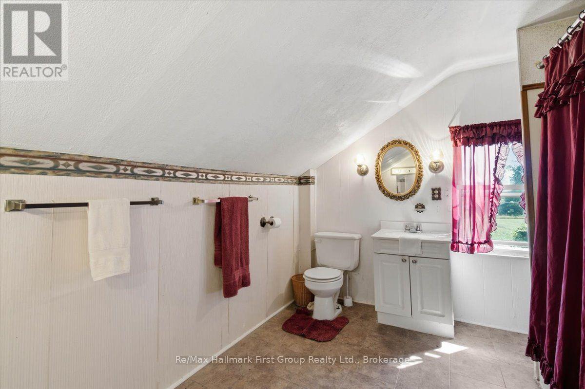 664 HUNT ROAD - 22