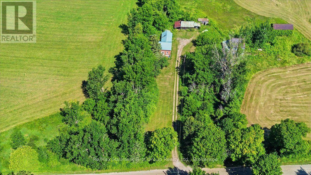 664 HUNT ROAD - Image 33