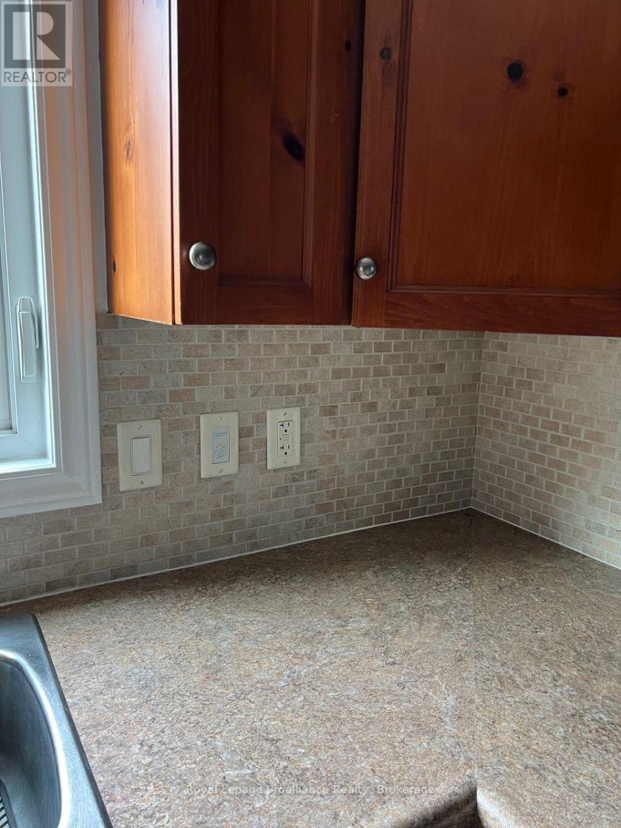 465 CANNIFTON ROAD - Image 19