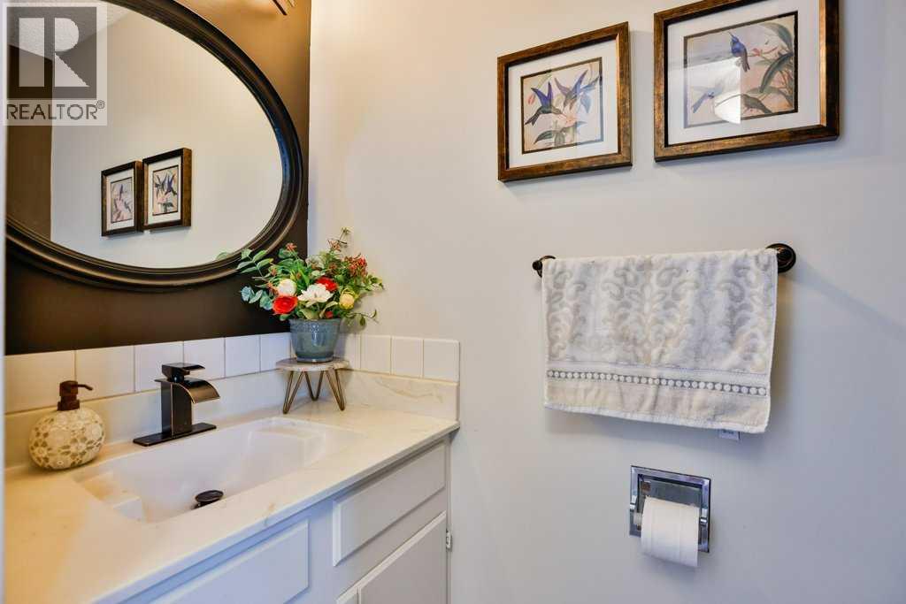 #8 29 Brock Place W - Image 5