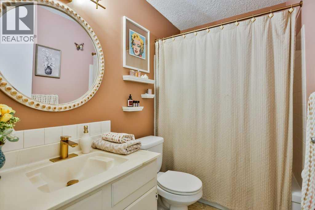 #8 29 Brock Place W - Image 21