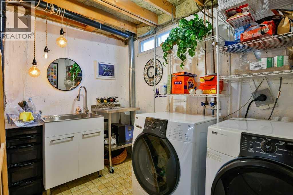 #8 29 Brock Place W - Image 25
