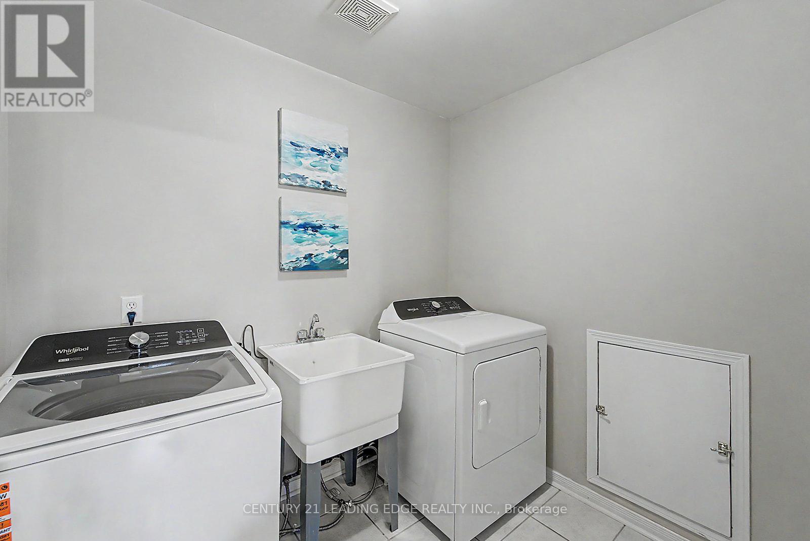 1920 CLEARWATER COURT - 35