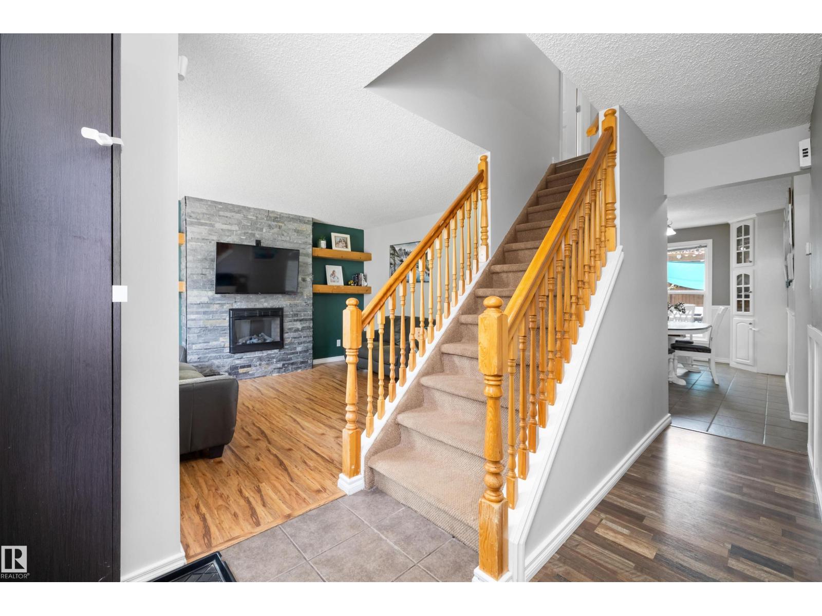 197 GREENWOOD DR - 10