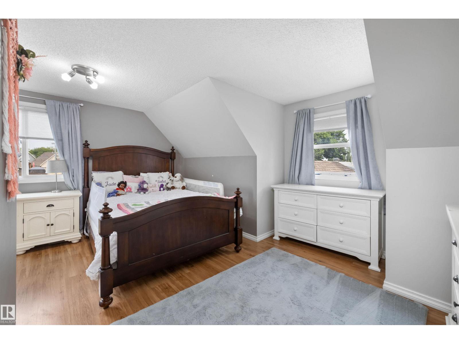 197 GREENWOOD DR - 26